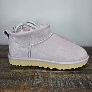 NEW UGG Classic Ultra Mini Womens Size 7 Slip On Shoes Boots Purple Fur Lined